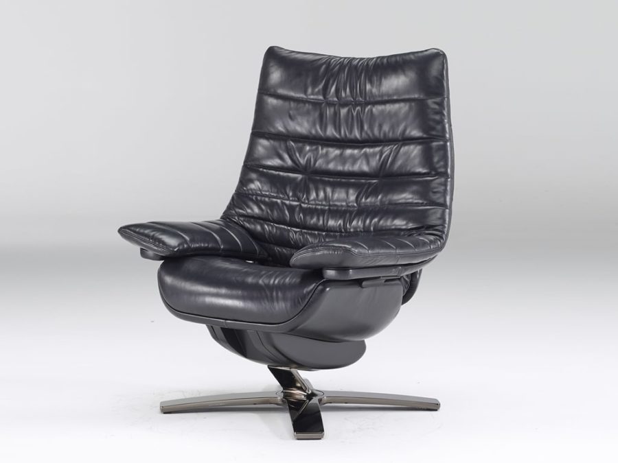 Natuzzi Re-Vive Lounge Queen Size Recliner White 10FV - Image 4
