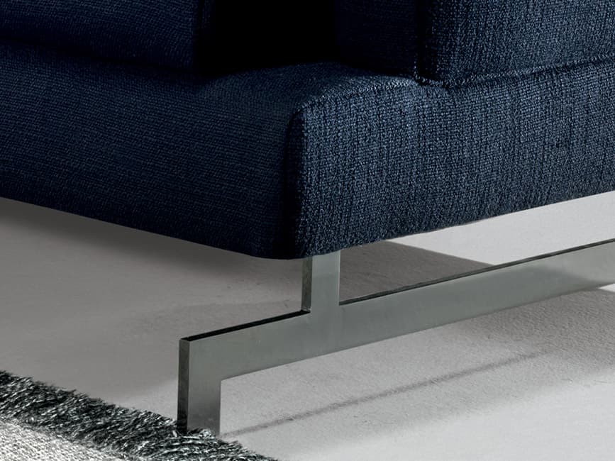 Natuzzi italia jeremy sectional leg view