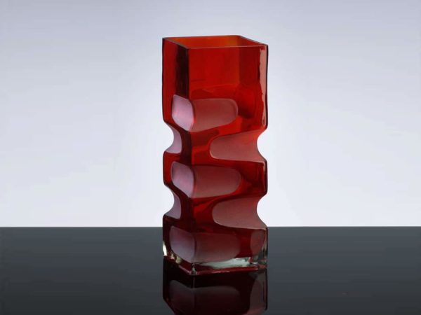 Cyan Ruby Etched Vase SM