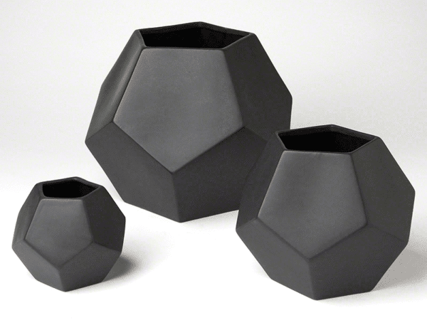 Global Views Large Faceted Vase-Black