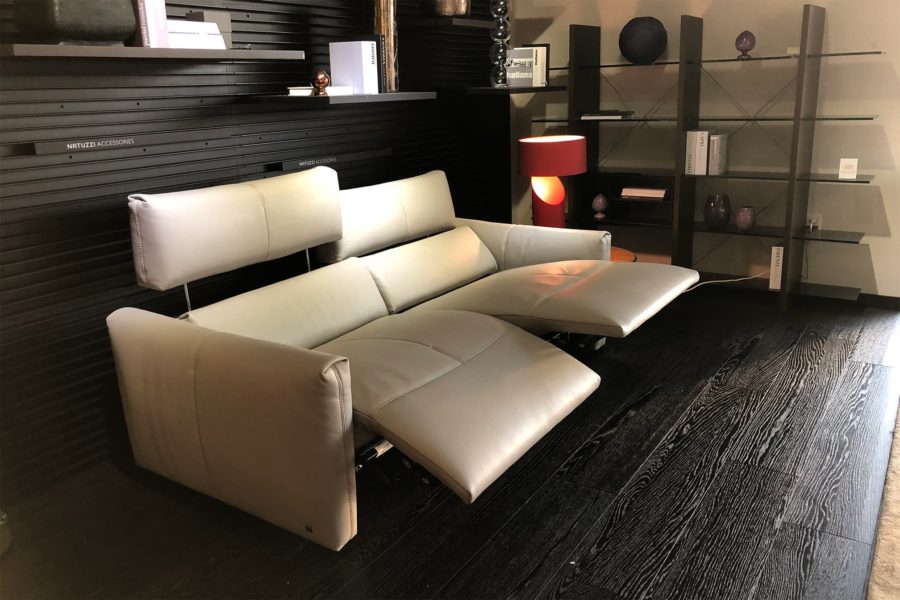 Natuzzi Italia Galaxy Power Reclining Sofa - Image 3