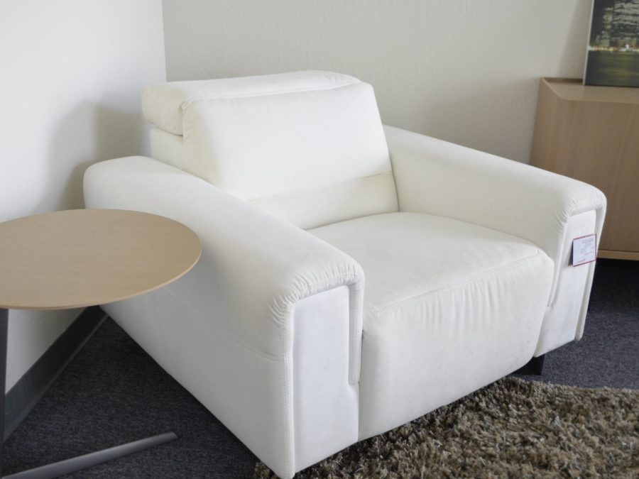 Pinnacle M9 Armchair with Electric Recliner - Image 2