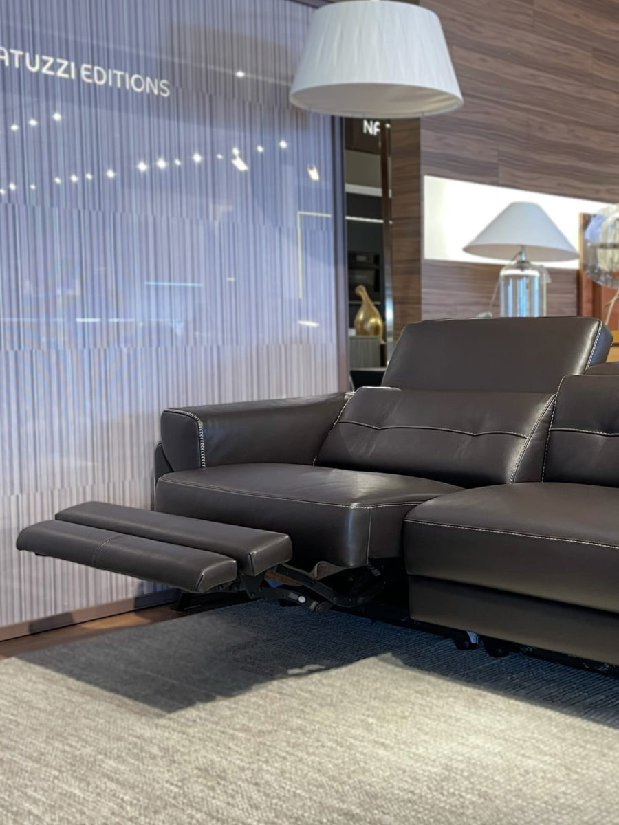 estro milano edith IS354 showroom side view reclined seat