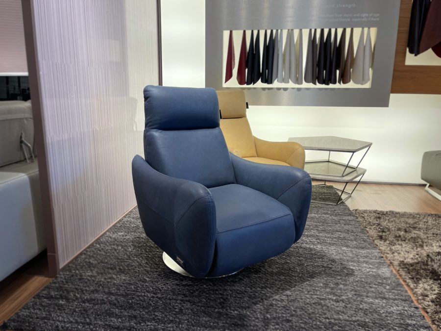 Estro Milano Rebecca Power Recliner - Image 4