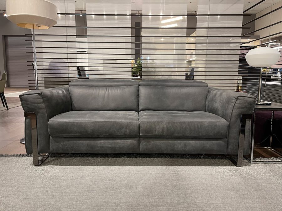 natuzzi italia fidelio sofa front view