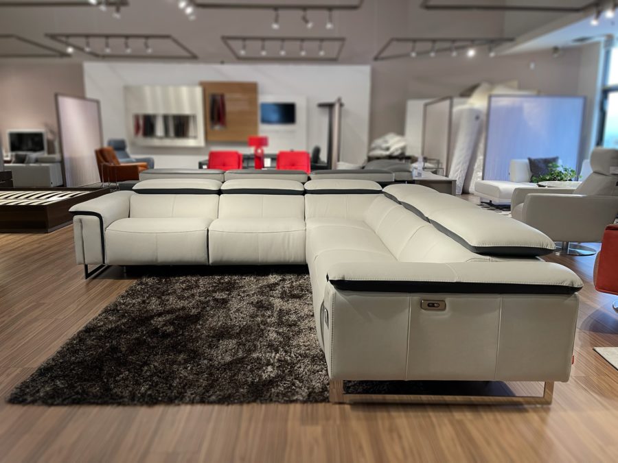 estro milano taylor IS531 sectional showroom side view