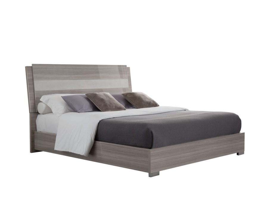 Alf Italia Iris CK Bed with wooden headboard no background