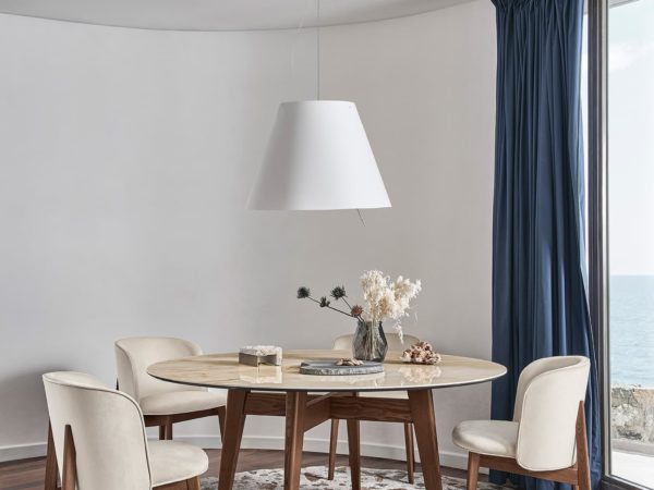 Calligaris Abrey round dining table with marble top cs4127-FS_P15L_P87W_cs2041_SLS_cs7255 side view