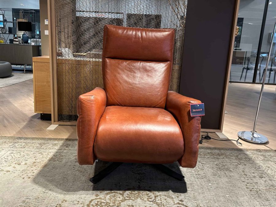 Natuzzi Editions Istante B958 Power Recliner 2