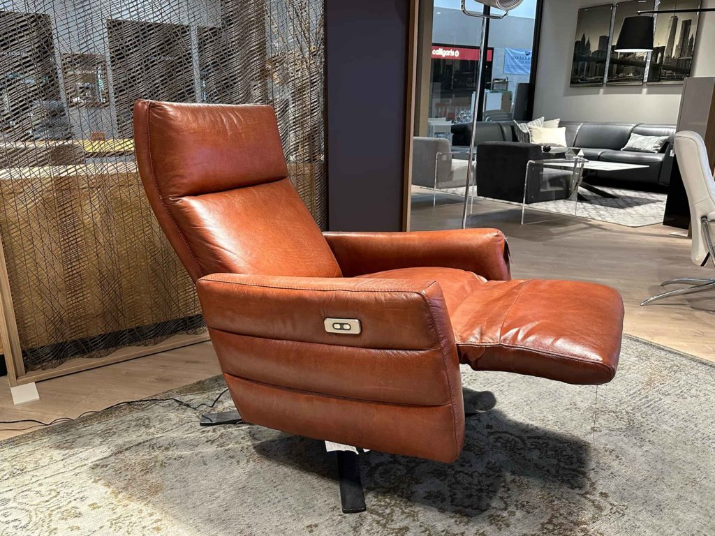 Natuzzi Editions Istante B958 Power Armchair Furnitalia Contemporary Italian Furniture Showroom