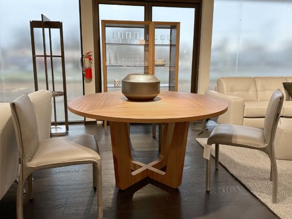 Natuzzi Italia Circus Dining Table