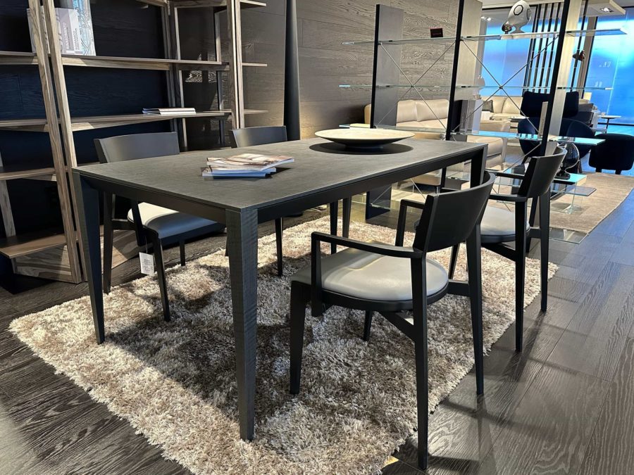 Natuzzi Italia Leggero Dining Table