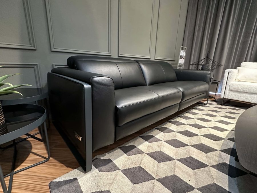 Estro Milano Montecarlo Power Sofa Black 2