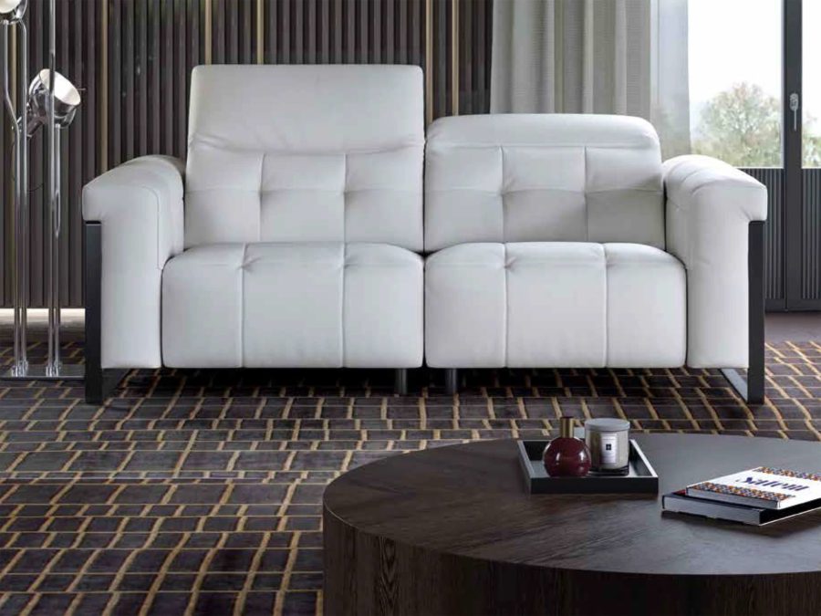 Estro Milano Palladio Loveseat White