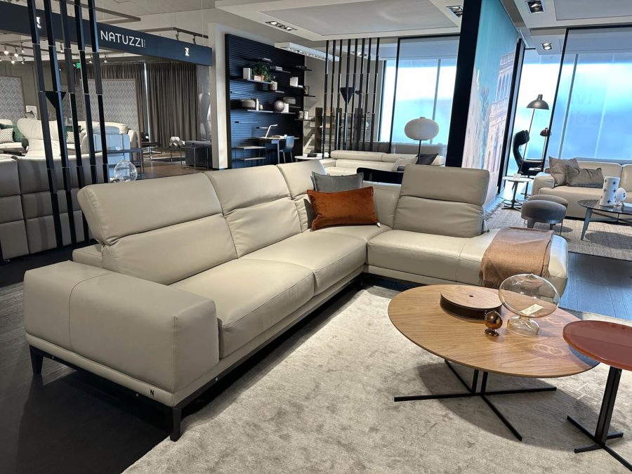 Natuzzi Italia Borghese 2826 R Sectional 3