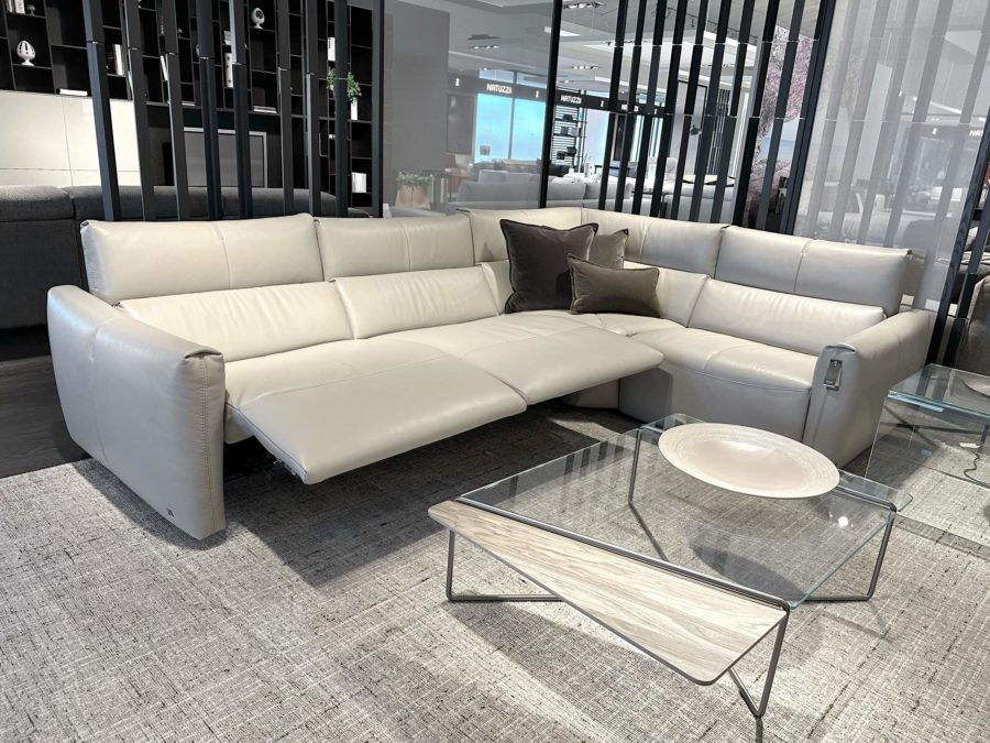 Natuzzi Italia Galaxy 4pc Sectional light grey 5