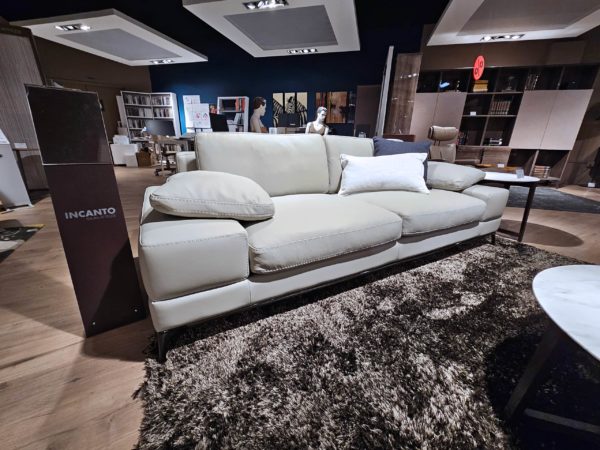 Incanto i806 Vogue Sofa Pearl