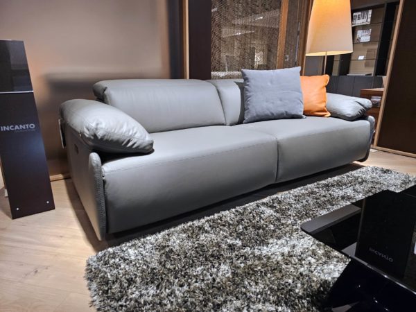Incanto i857 Opus Power Sofa Graphite