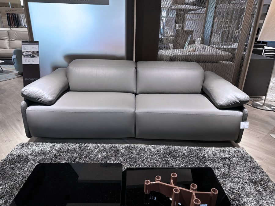 Incanto i857 Opus Power Sofa Graphite 5