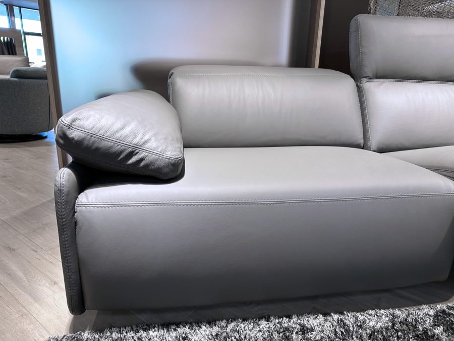 Incanto i857 Opus Power Sofa Graphite 8