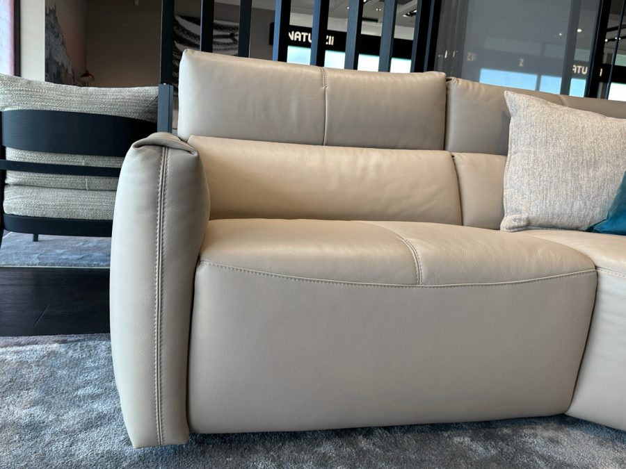 Natuzzi Italia - Galaxy Sectional Beige 4