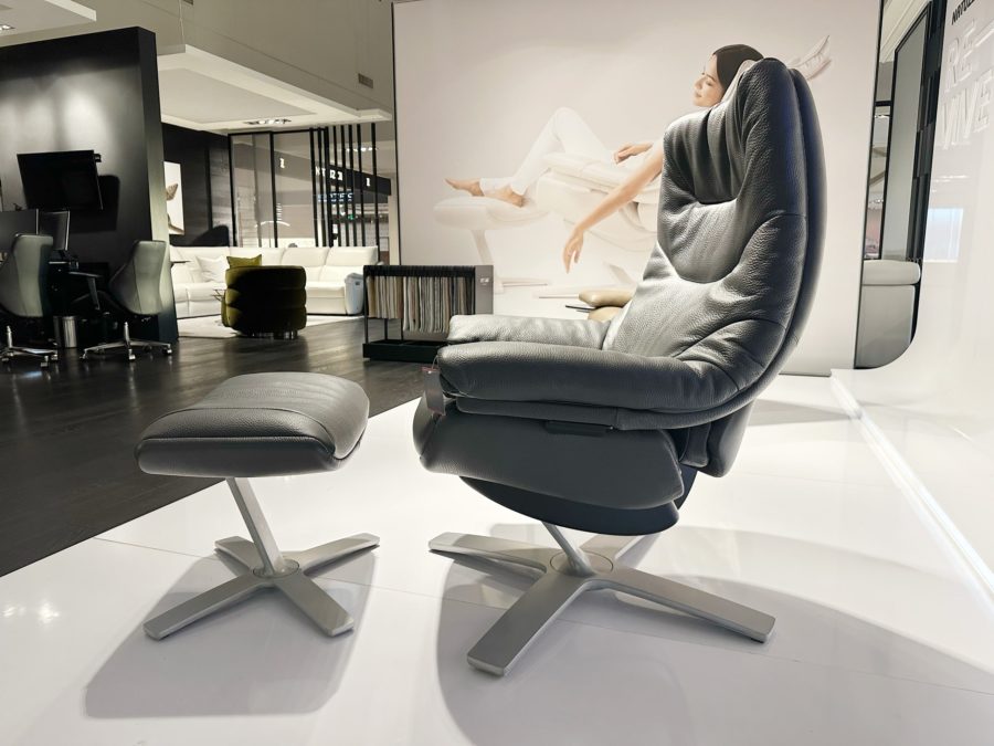 Natuzzi Re-Vive - Tailored King 15H2 4