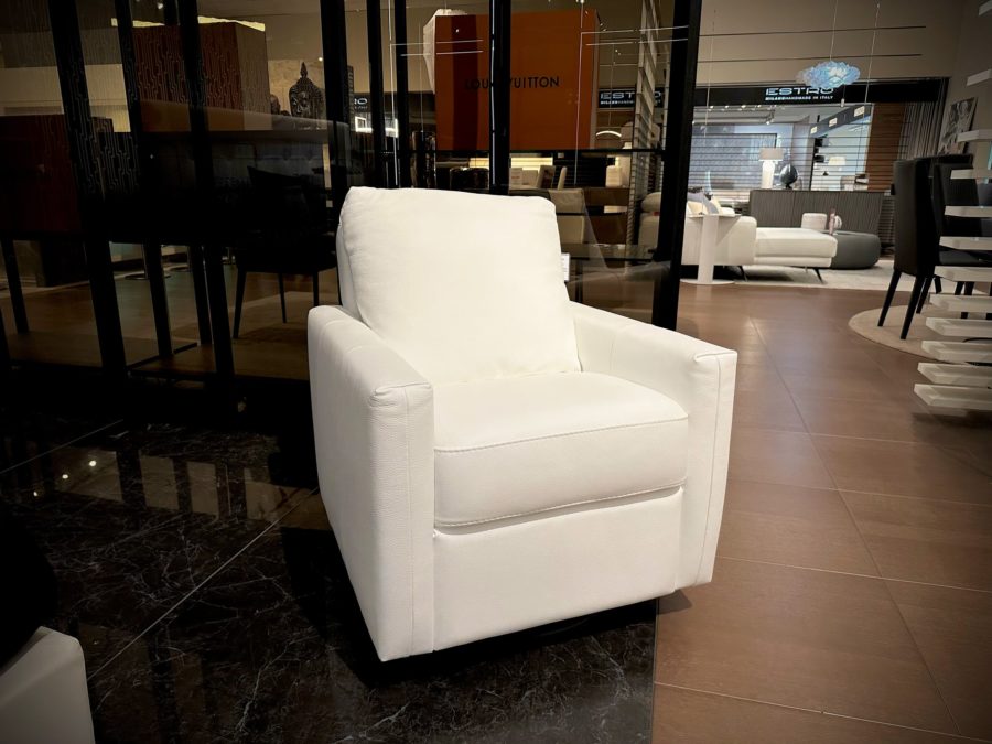 Estro Milano Francis Swivel Armchair White