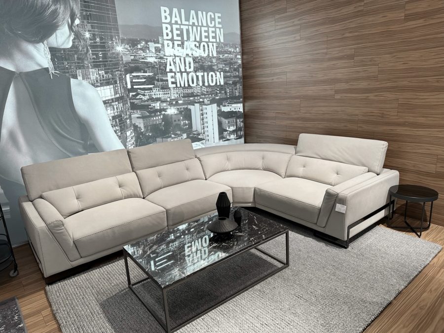 Estro Milano Leon 4pc Sectional Moon 4