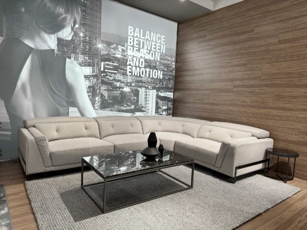 Estro Milano Leon 4pc Sectional Moon