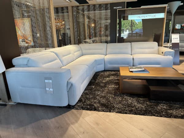 Incanto i893 Club 5pc sectional 2