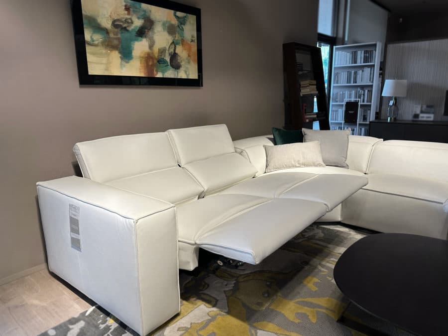 Incanto i923 5pc sectional 5