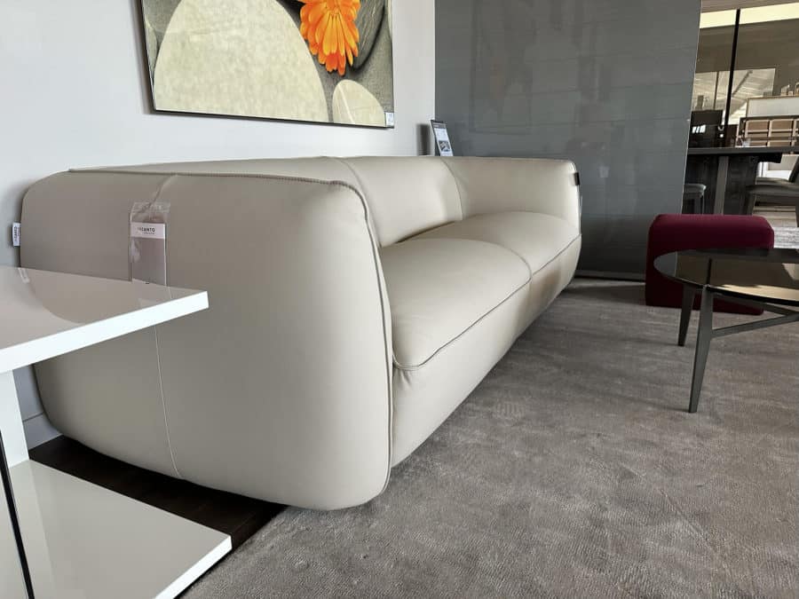 Incanto i924 sofa Turtledove 4