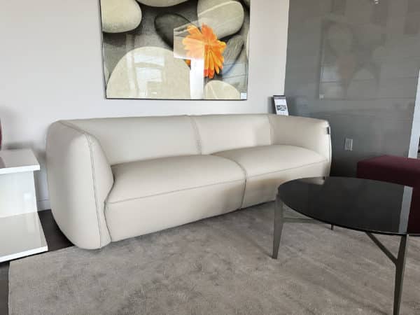 Incanto i924 sofa Turtledove