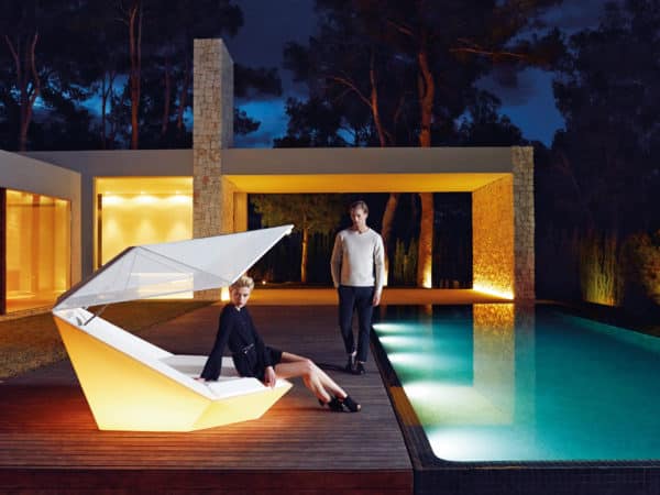 Vondom Faz Daybed with parasol LED backlit