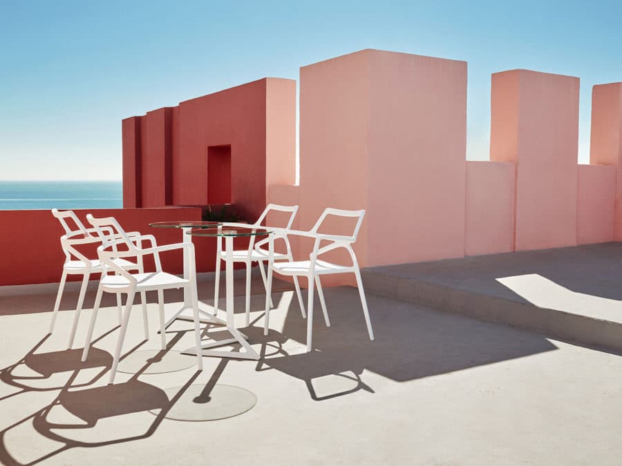 Vondom - Delta Table Collection