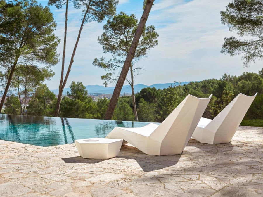 Vondom - Faz sunbed collection