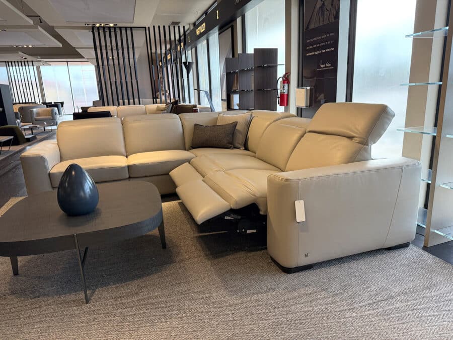 Natuzzi Italia Diesis 2828 5pc Power Sectional