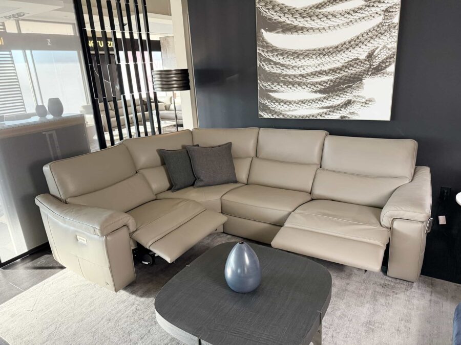 Natuzzi Italia - Rock 3062 4pc Power Sectional Light Grey power recliners demo