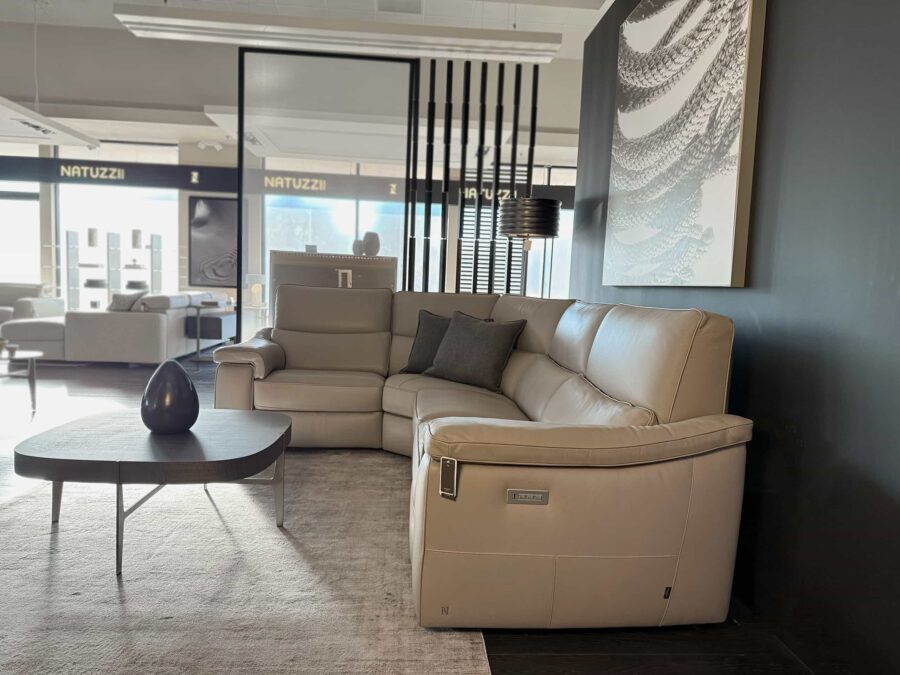 Natuzzi Italia - Rock 3062 4pc Power Sectional Light Grey - side view