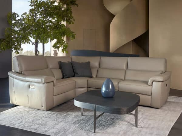 Natuzzi Italia - Rock 3062 4pc Power Sectional Light Grey