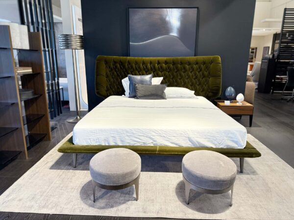 Natuzzi Italia Dolcevita King Bed Olive Green 2