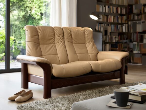 Stressless Buckingham loveseat high-back Paloma Sand - room view