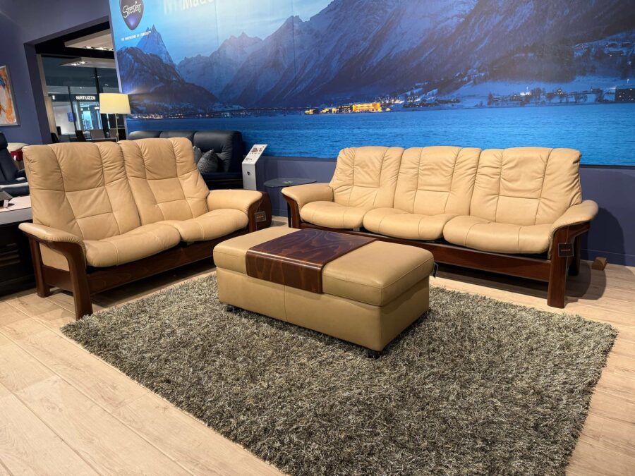 Stressless Buckingham sofa and loveseat Paloma Sand