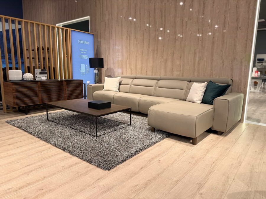 Stressless Emily Power Sofa with Chaise Mushroom