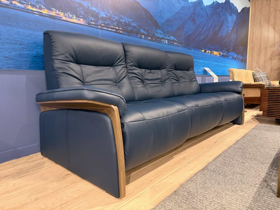 Stressless Mary 3-seat Power Sofa Oxford blue Wood Arms 4
