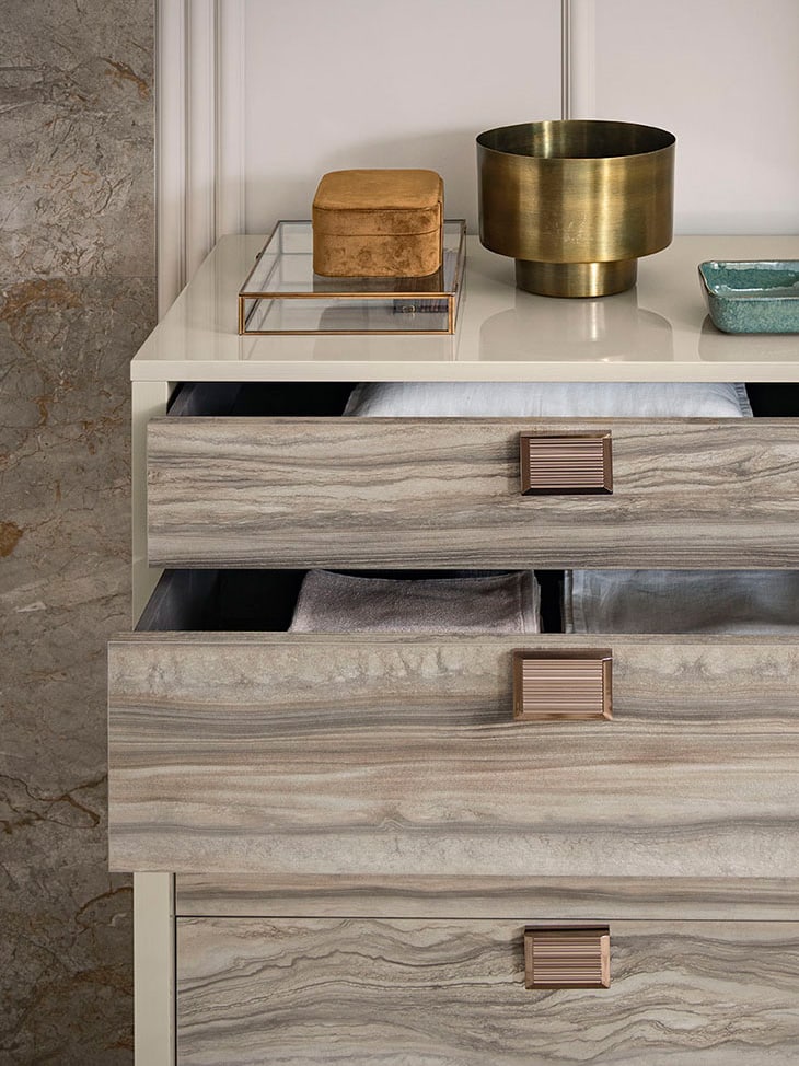 Alf Italia Jupiter Chest Closeup