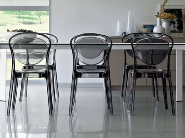 Calligaris Parisienne stackable chair