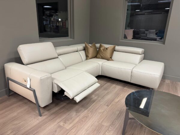 Estro Milano Claire R Power Sectional Dark Beige 4