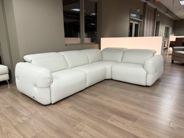 Estro Milano - Round Power Sectional Milk