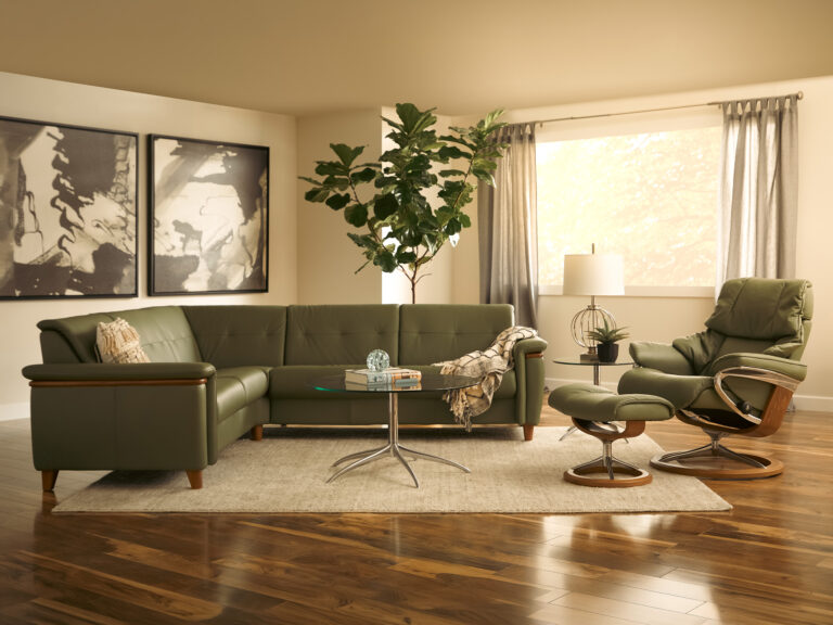 Stressless Flora Sectional Paloma Shadow Green : Walnut